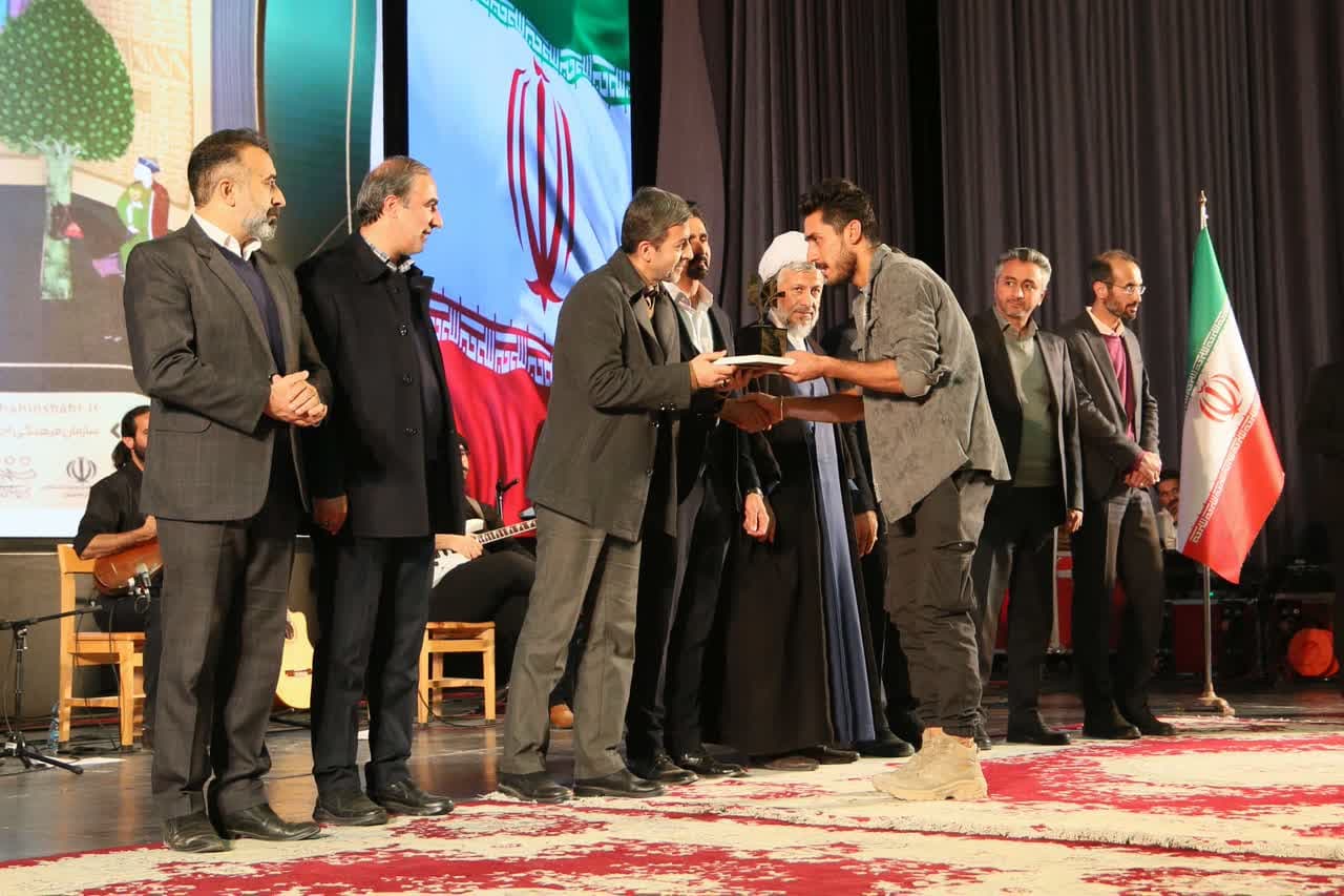 نخستین جشنواره ملی تئاتر اقتباس برگزیدگان خود را شناخت