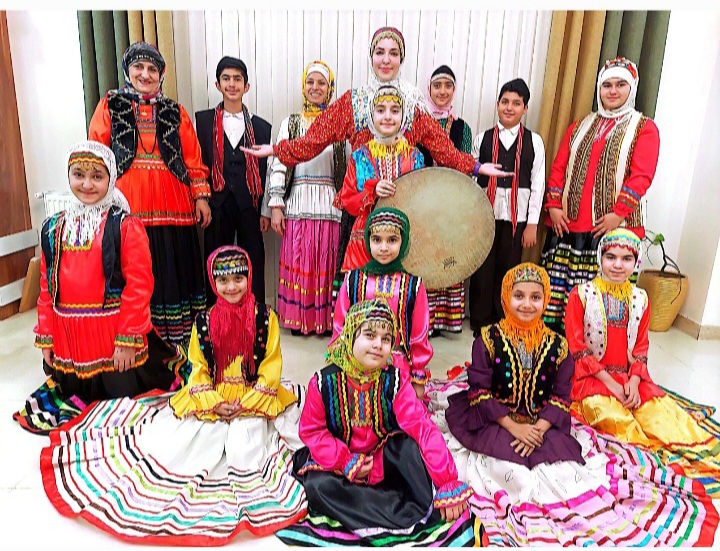 اجرای گروه آیینی سنتی “چیچیلاس” در برنامه سوتکا شبکه باران