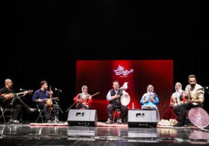 اجرای گروه “گیل و آمارد” به سرپرستی و خوانندگی “استاد ناصر وحدتی” در چهلمین جشنوار موسیقی فجر 