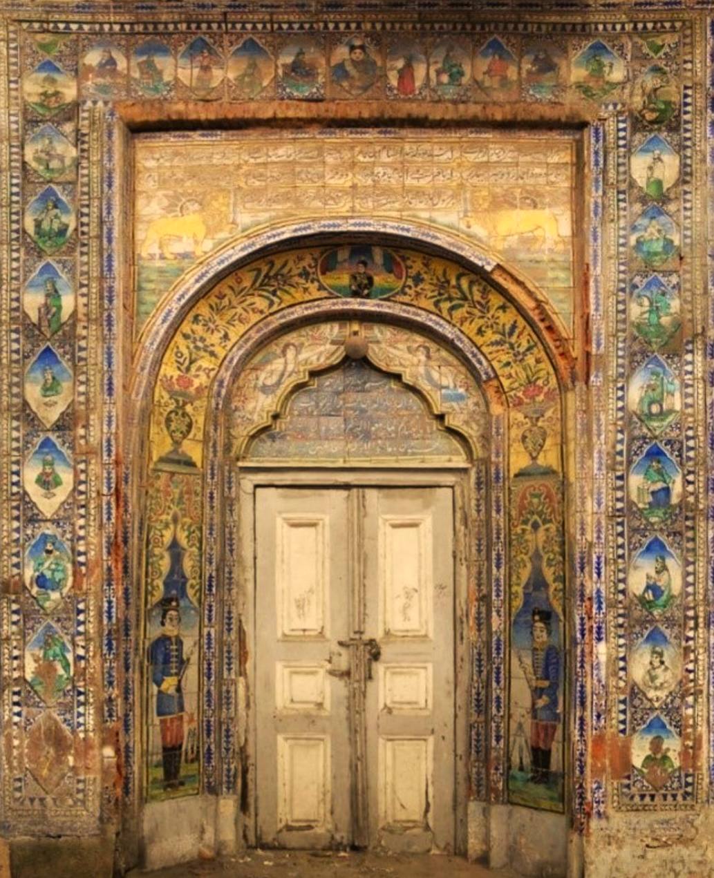 درهای قدیمی رشت