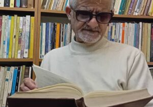 نگاه و نظری موجز به متن واجرای سگ لرزه 