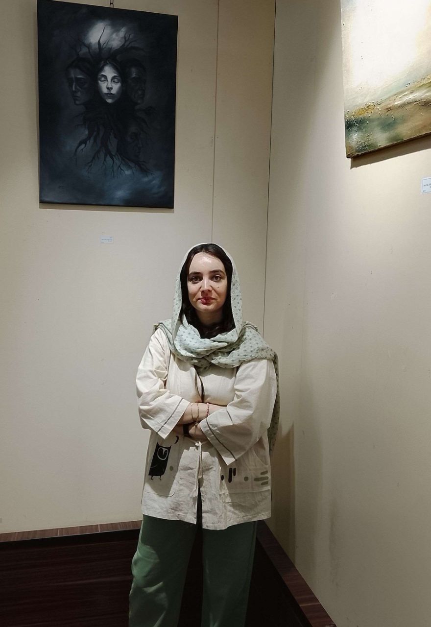 آغاز به کار نمایشگاه تجسمی چند روایت از یک من با آثاری از سمیرا علی نیا در لاهیجان 