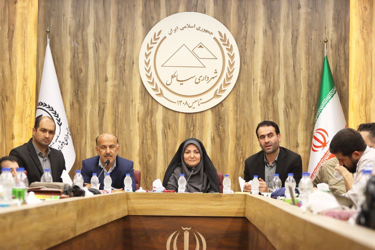 آیین تجلیل از خبرنگاران در شهرداری سیاهکل برگزار شد 
