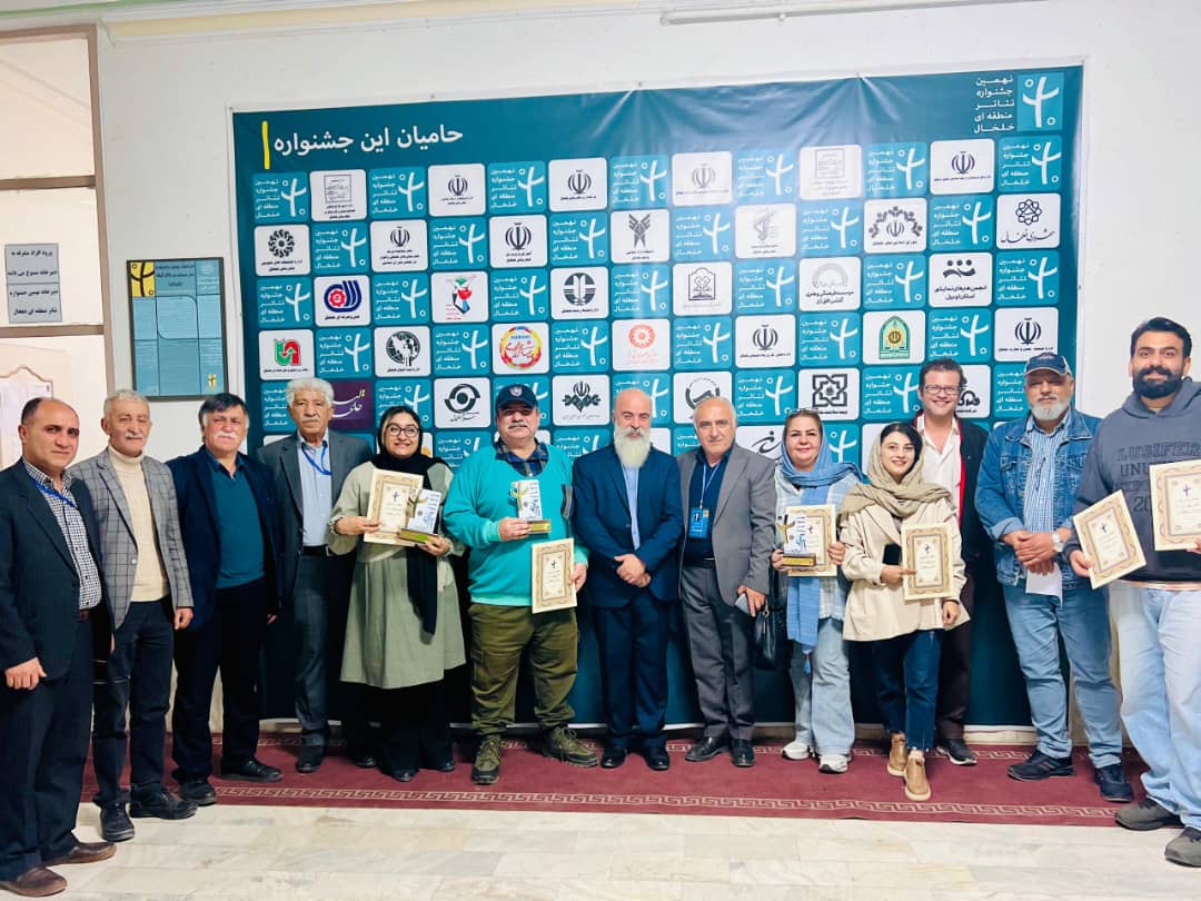درخشش دو نمایش خیابانی از گروه نمایش اتفاق رشت در جشنواره تئاتر بام آبی خلخال