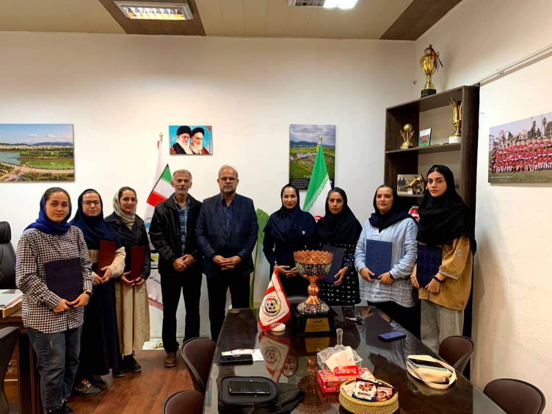 اعضای کمیته بانوان هیئت فوتبال شهرستان لاهیجان معرفی شدند
