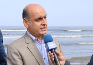 حق‌شناس: باید «رو به دریا» زندگی کنیم نه «پشت به دریا»