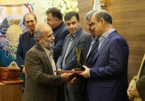 همایش تجلیل از کشاورزان نمونه در استانداری گیلان برگزار شد 