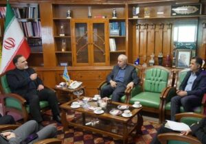 نشست سه جانبه مدیر عامل شرکت‌ برق منطقه‌ای گیلان، نماینده فولاد خزر و نماینده مردم رشت و خمام برگزار شد