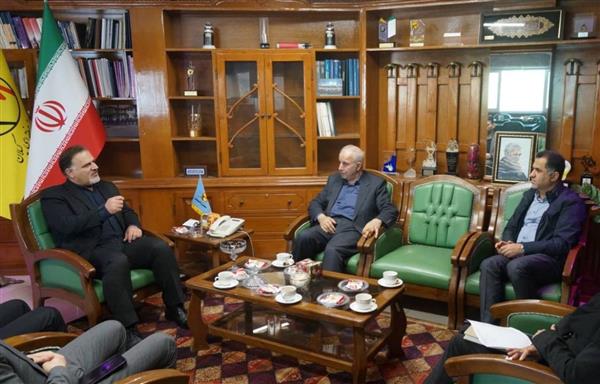 نشست سه جانبه مدیر عامل شرکت‌ برق منطقه‌ای گیلان، نماینده فولاد خزر و نماینده مردم رشت و خمام برگزار شد