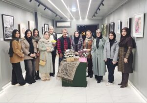 برپایی نمایشگاه « نور بمان » در آستانه ی میلاد بانوی آب و آینه در لنگرود