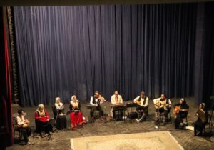 کنسرت بزرگ موسیقی محلی گروه آوای مهر گیلان در رودسر برگزار شد