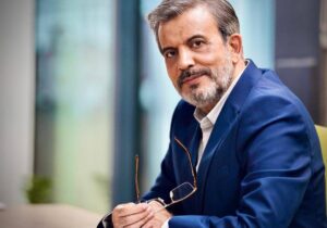 ویژه برنامه «من ایرانم» با اجرای محمدرضا شهیدی‌فرد روی آنتن شبکه نسیم