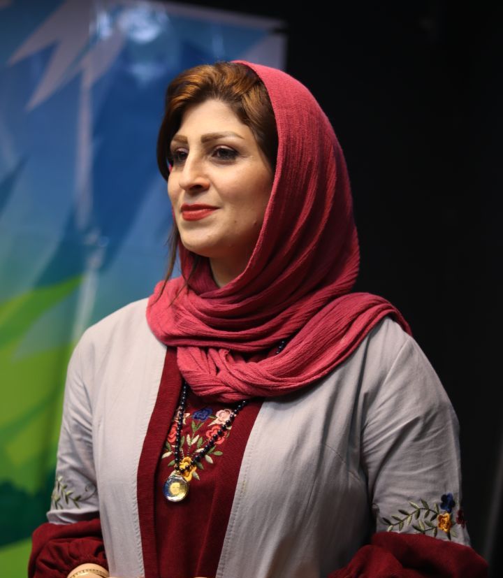 «سامره شهرستانی» بازیگر تلویزیون و تئاتر: هر غباری که بر آسمان وطنم می نشیند، بر جان من فرود می آید