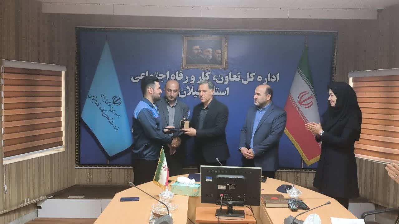 درخشش «حامد احمدی» کارگر گیلانی در جشنواره ملی امتنان