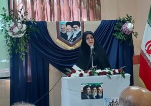 «مریم مهدی نیا» بخشدار رودبنه در مراسم بزرگداشت مقام معلم: جهاد تبیین و جهاد تربیت مکمل جهاد میدان رزمندگان مدافع وطن است 