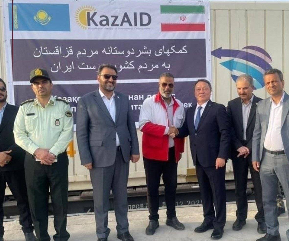 قزاقستان ۳۰ واگن کمک بشردوستانه به ایران ارسال کرد